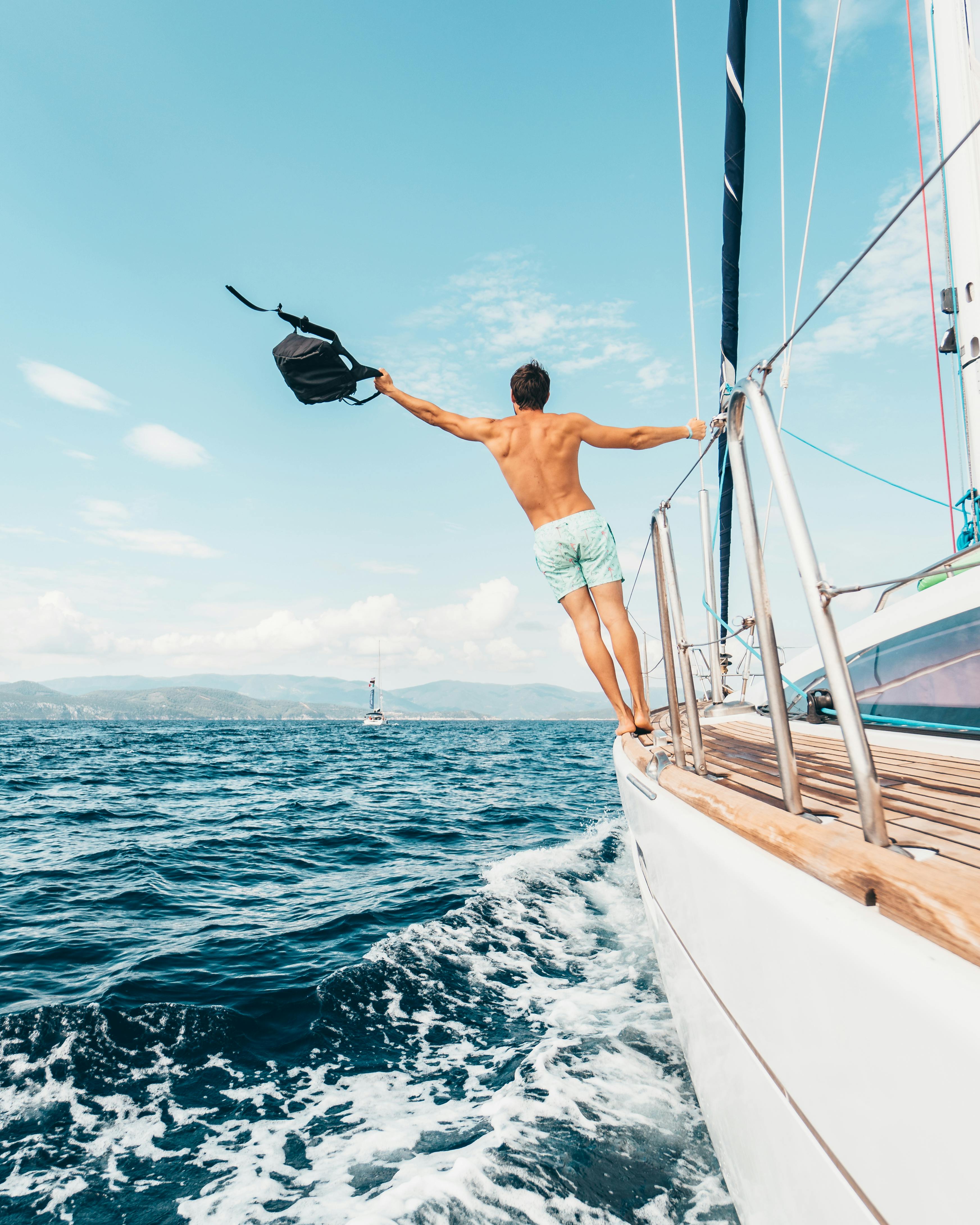 Exploring Key Largo by Yacht: The Gateway to the Florida Keys