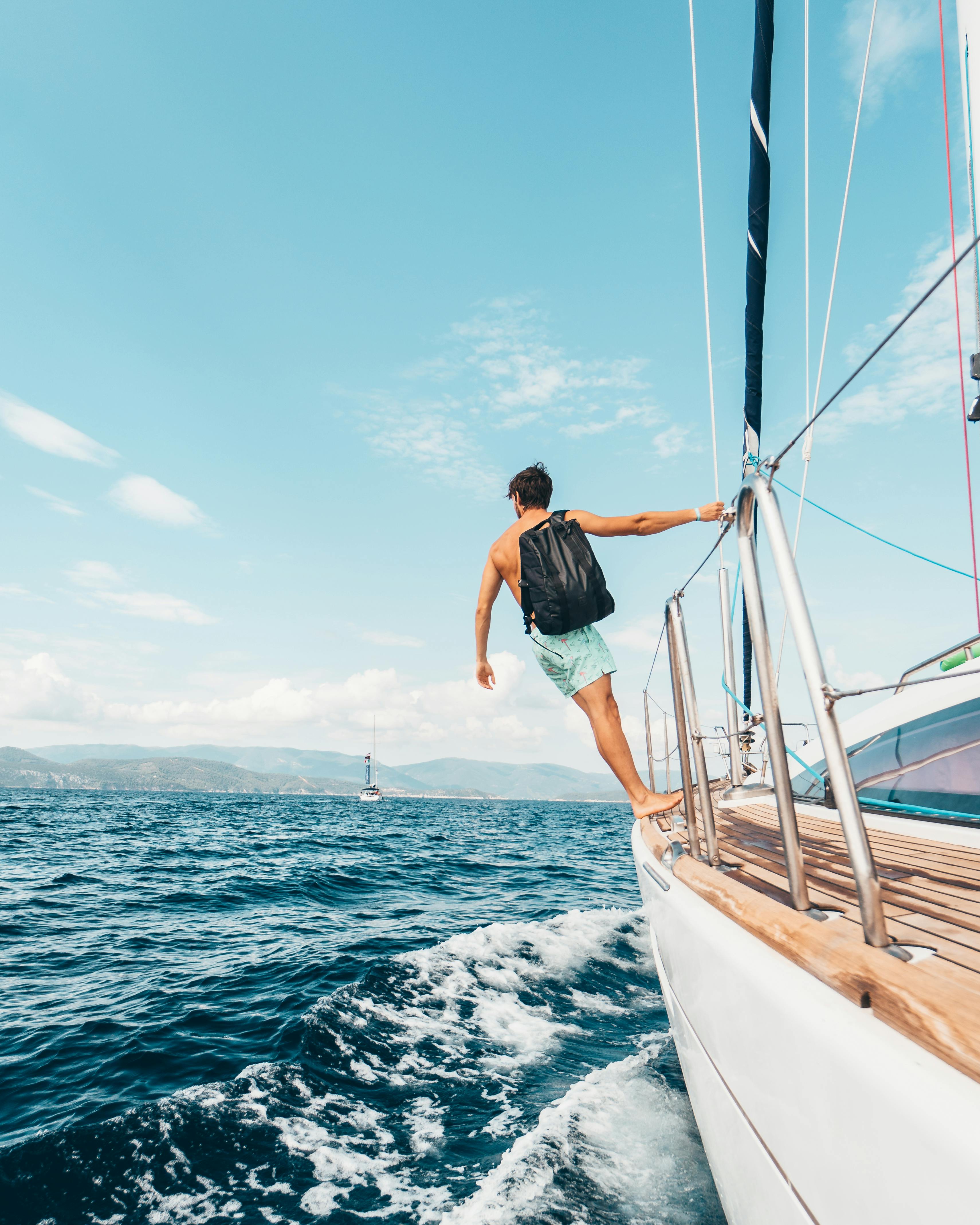 Key Largo Yacht Charter Guide: Navigating America's Caribbean