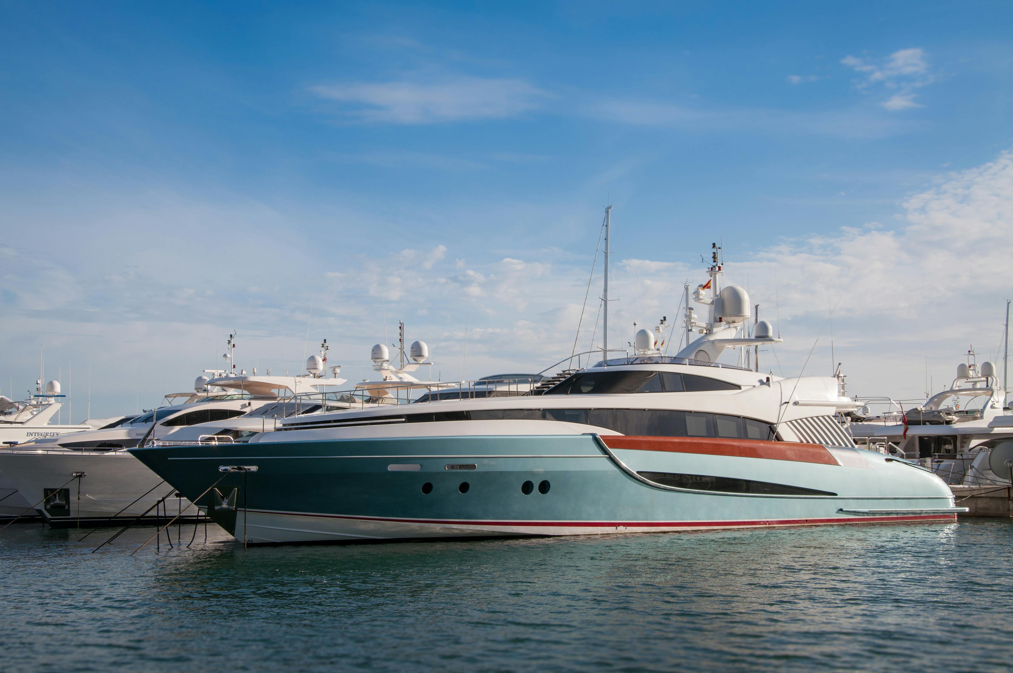 Key West Yacht Charter Guide: Exploring America's Southernmost Paradise