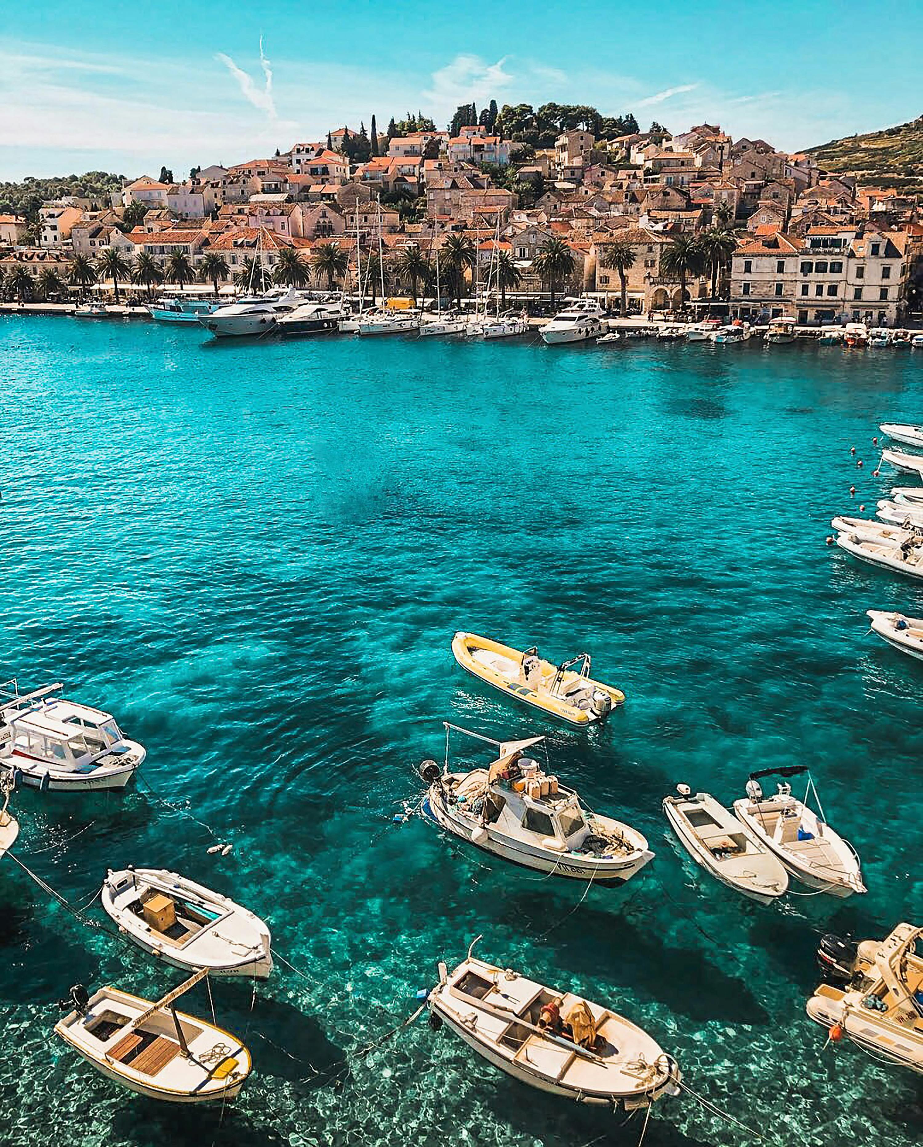 Luxury Yacht Charters in the Florida Keys: The Ultimate Vacation Experience